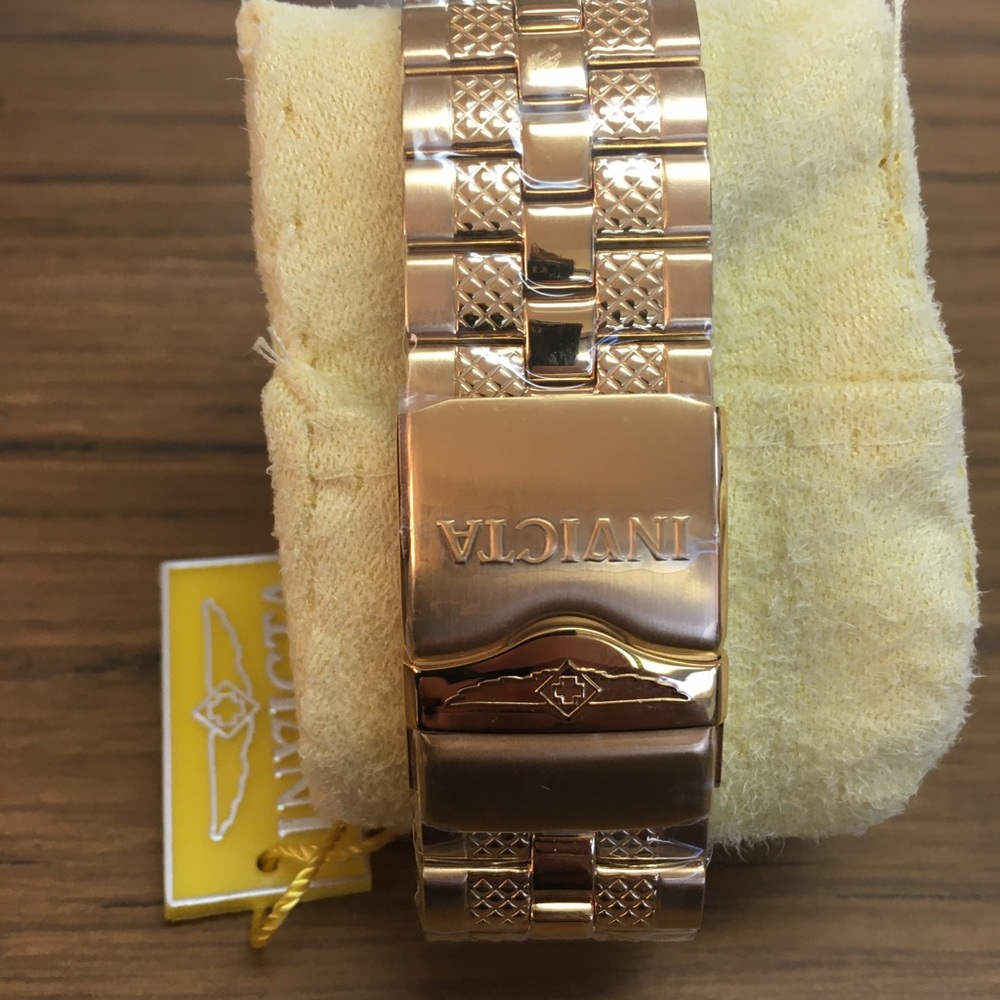 Men’s Invicta Bolt watch